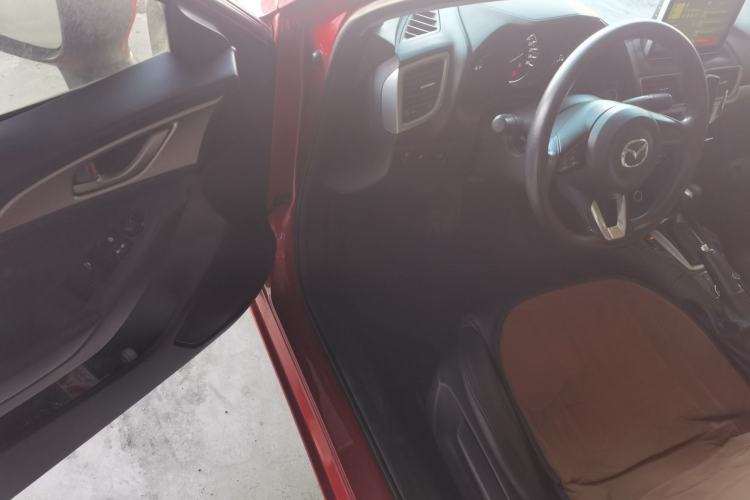 Used Mazda Mazda 3 Axela 2017 Sedan 1.5L Automatic Comfort Model Emission Standard China V
