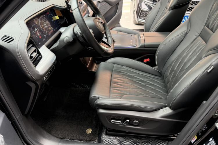 Used GAC Trumpchi GS8 2024 Linghang Series 2.0 TGDI Two-Wheel Drive Luxury Smart Connectivity Version