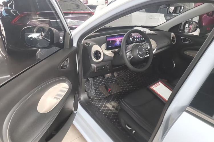 Used Wuling Bingo 2023 333 km Lingxi Connected+ Version