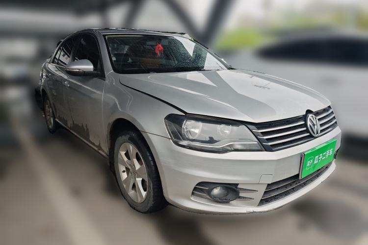 Used Volkswagen Bora 2014 1.6L Automatic Comfort Model Front Right 45 Deg