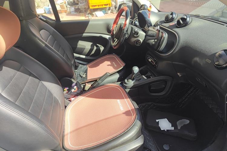 Used smart fortwo 2015 1.0L 52 kW Hardtop Passion Edition
