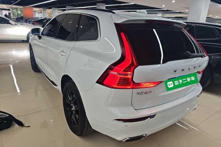 Used Volvo XC60 2021 T5 4x4 Smart Luxury Edition Rear Left 45 Deg