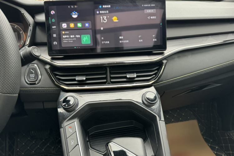 Used Lynk & Co 06 2023 Remix 1.5T Dynamic Halo Interior 2