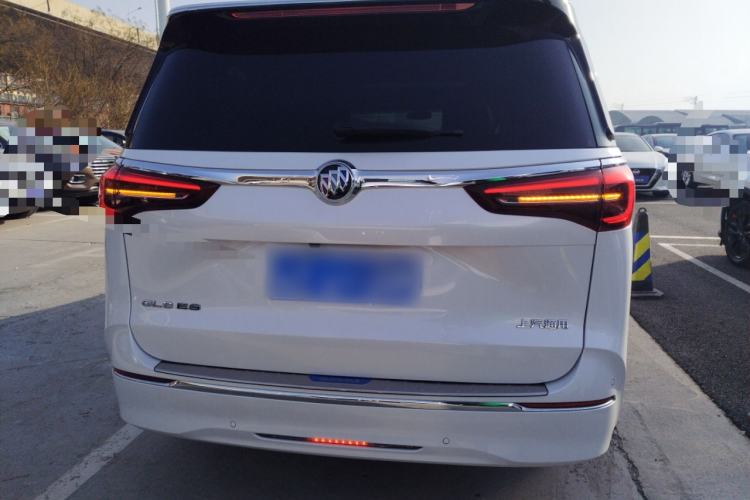 Used Buick GL8 2022 ES Landtrek 653T Comfort Edition