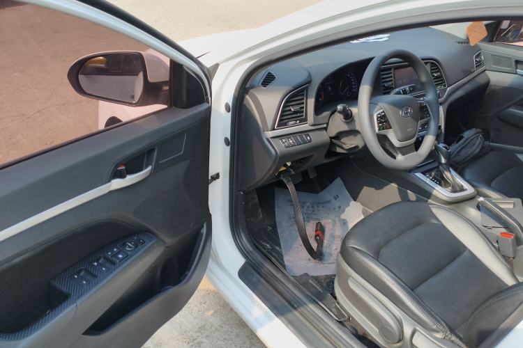 Used Hyundai Elantra (6th Generation / Lingdong) 2016 1.6L Automatic ZhiXuan – Elite Version