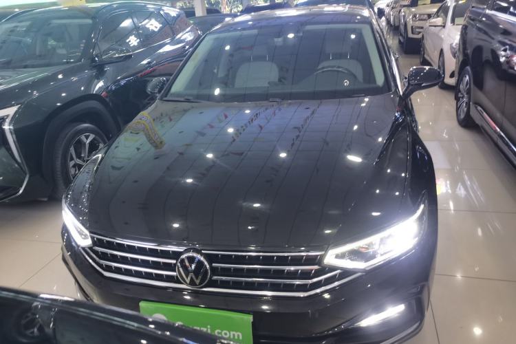 Used Volkswagen Magotan 2023 2 Million Units Limited Edition 280TSI DSG Leading Version