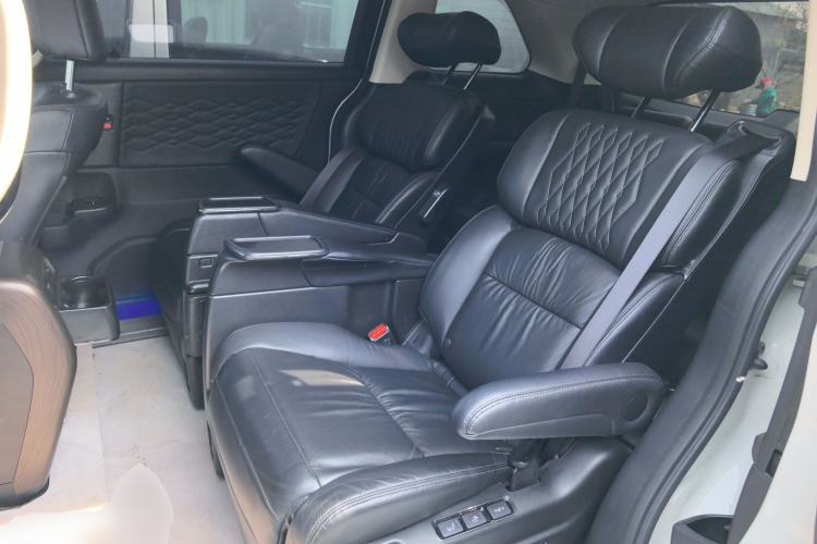 Used Honda Elysion 2022 2.0L eHEV Luxury Edition