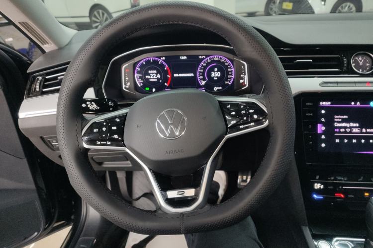 Used Volkswagen Magotan 2023 2 Million Units Commemorative Edition 330TSI DSG Luxury Version Steering Wheel