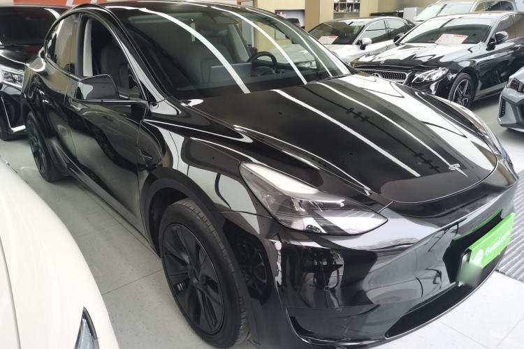 Used Tesla Model Y 2023 Rear-Wheel-Drive Version
