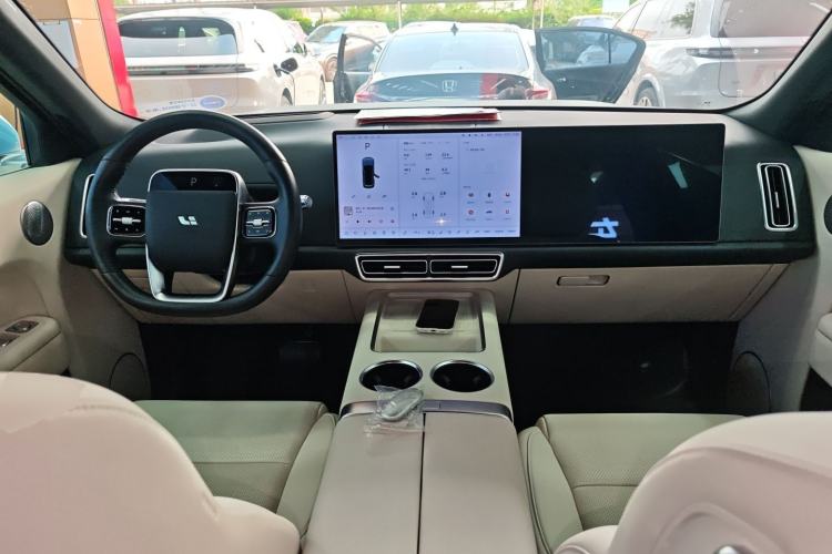 Used Li Auto L8 2024 Ultra Model Center Console