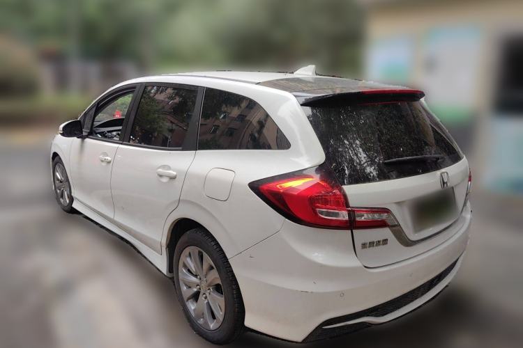 Used Honda Jade 2017 1.8L automatic Comfort version 5 seats
