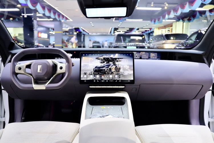 Used Avatr 12 2025 Ultra Extended-Range Edition
