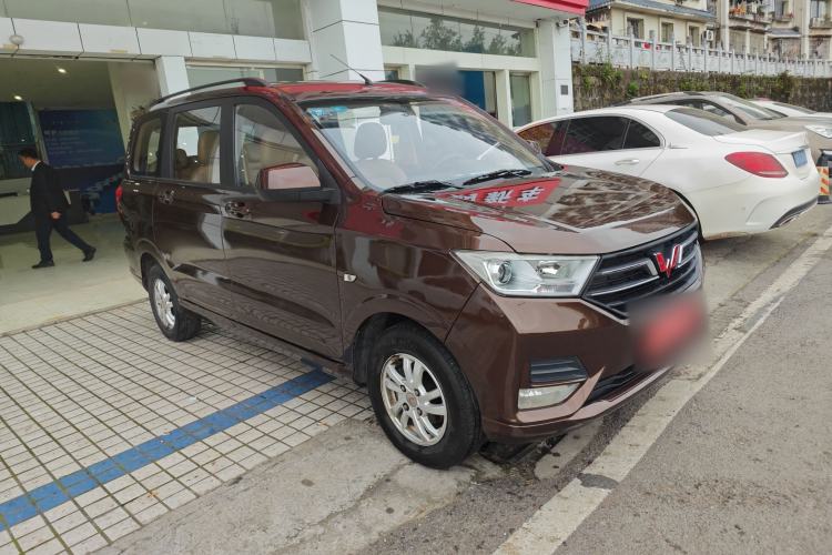 Used Wuling Hongguang 2019 1.5L S Comfort Edition China VI LAR
