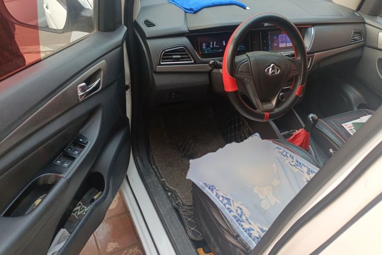 Used CHANGAN KAICHENG Oushang A600 2017 1.5L Manual Standard Edition Driver Seat