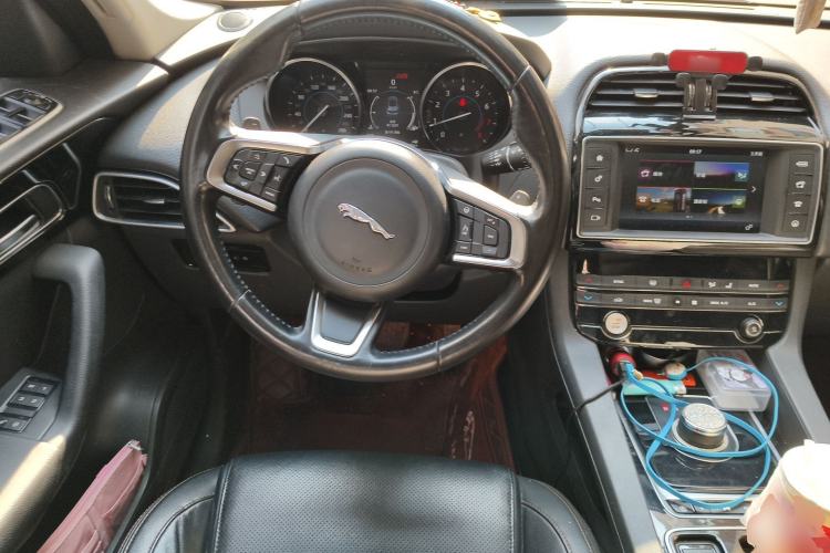 Used Jaguar F-PACE 2018 2.0T Four-Wheel Drive Urban Luxury Edition