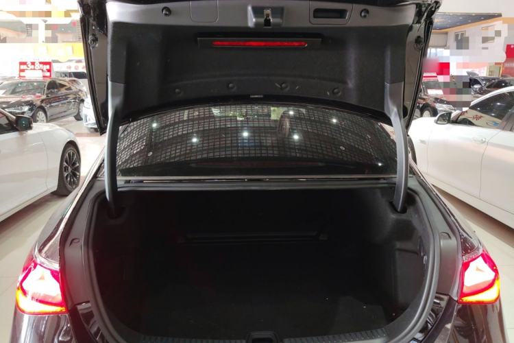 Used Mercedes-Benz E-Class 2024 E 260 L
