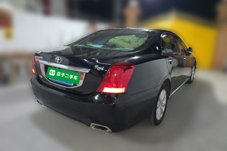 Used Toyota Crown 2012 2.5L Royal Rear Right 45 Deg