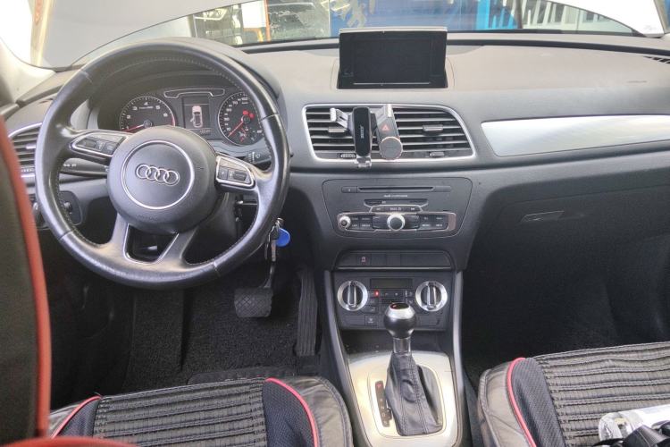 Used Audi Q3 2015 30 TFSI Comfort Model
