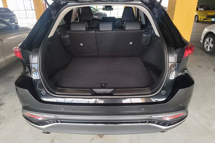 Used Toyota Harrier 2022 2.0L CVT Two-Wheel Drive Luxury Edition
