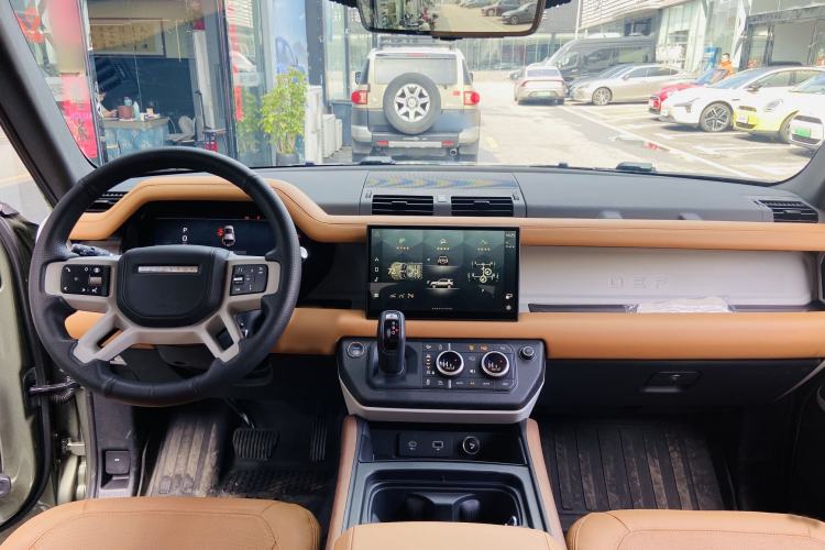 Used Land Rover Defender 2024 110 3.0T P400 Dark Edition Interior 9