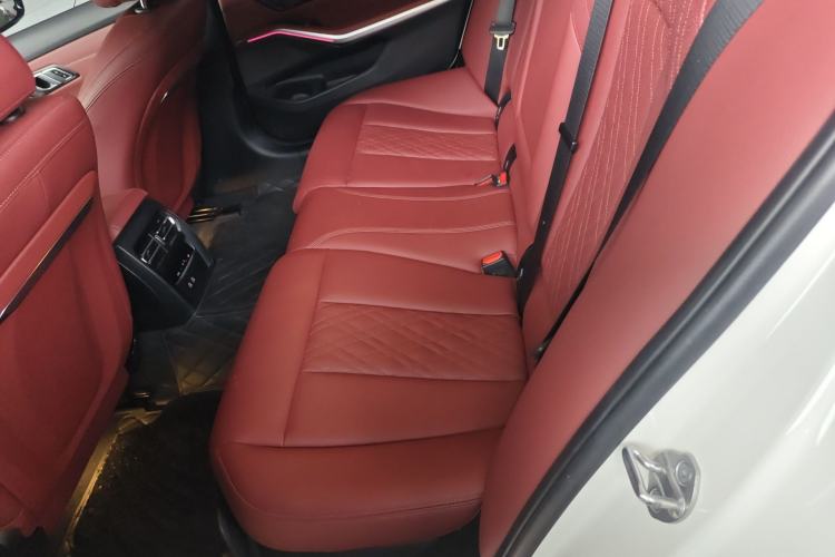 Used BMW i3 2022 eDrive 35 L
