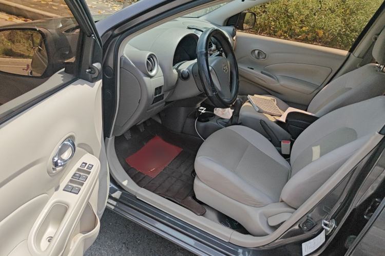 Used Nissan Sunny 2015 1.5XE Manual Comfort Edition
