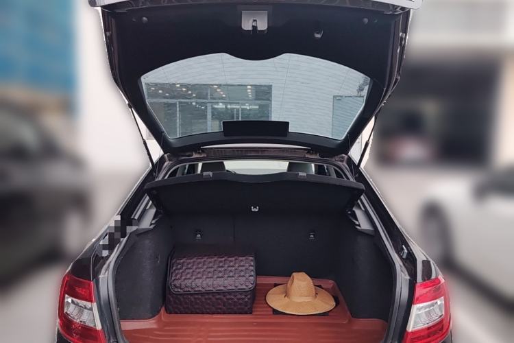 Used Skoda Octavia 2015 1.6L Automatic Yijie Edition
