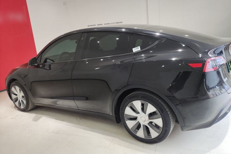 Used Tesla Model Y 2021 Standard Range Rear-Wheel Drive Version