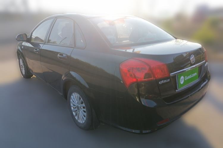 Used Buick Excelle 2015 1.5L Automatic Classic Model
