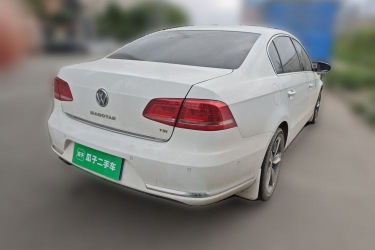 Used Volkswagen Magotan 2013 2.0 TSI Ultimate Model Rear Right 45 Deg