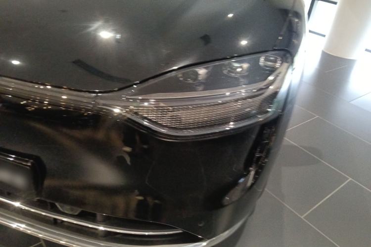 Used Hima AITO M9 2024 Range-Extended Ultra Version 42 kWh 6-Seater Model Left Front Headlight