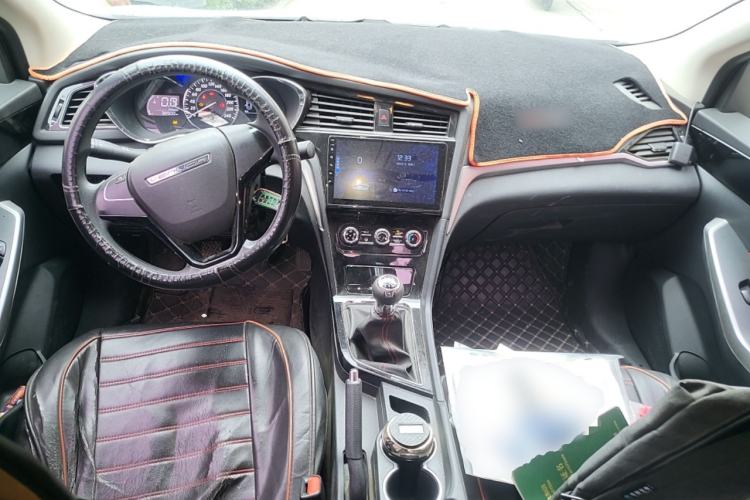 Used Venucia D60 2019 100 000-Yuan Glory 1.6L XE Manual – Chenxiang Edition China VI
