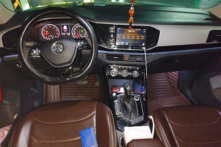 Used Volkswagen Tayron 2019 Teramont Edition 280TSI Two-Wheel Drive Luxury Model China VI Standard Center Console