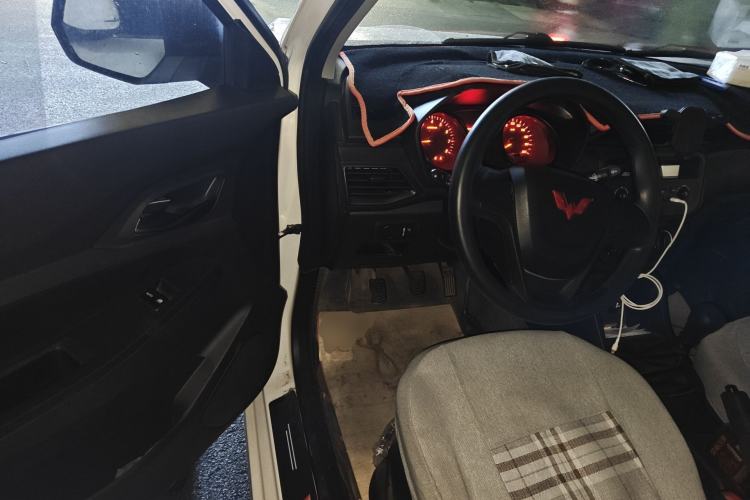 Used Wuling Hongguang 2021 1.5L S Base Version LAR Driver Seat