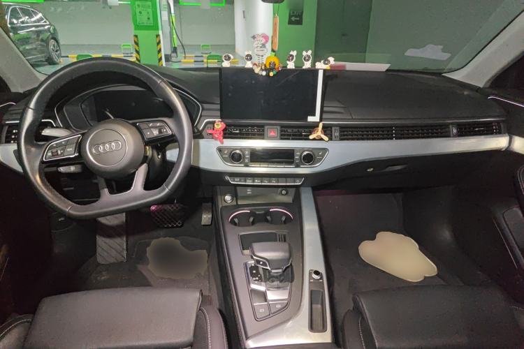 Used Audi A4L 2022 40 TFSI Luxury Dynamic Model