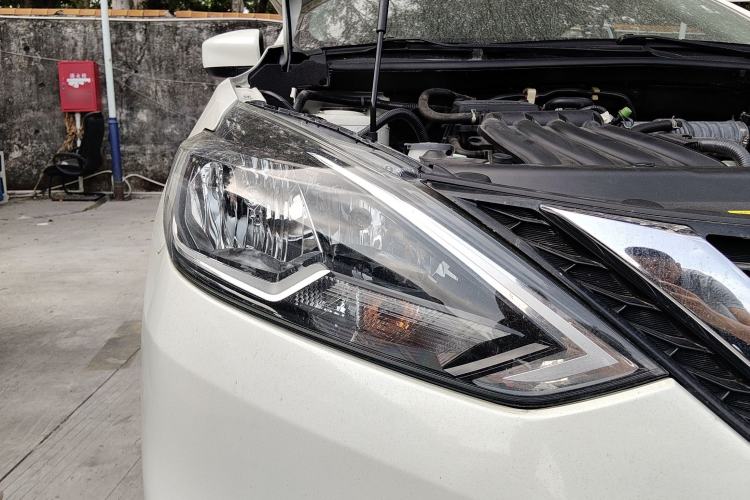Used Nissan Sylphy 2019 Classic 1.6XE CVT Comfort Edition Right Front Headlight