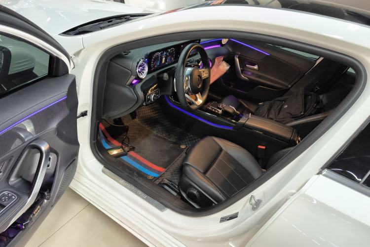 Used Mercedes-Benz A-Class 2022 Restyled A 200 L Sport Sedan Fashion Version Driver Seat