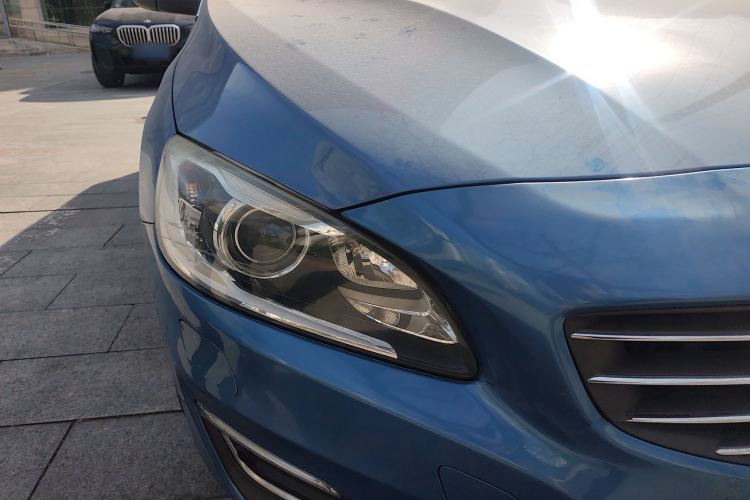 Used Volvo V60 2014 Restyled T5 Zhiya Edition
