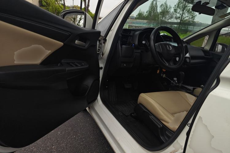 Used Honda Fit 2016 1.5L LXS CVT Comfort Sunroof Version
