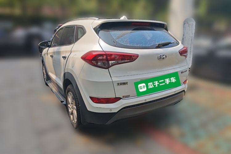 Used Hyundai Tucson 2015 1.6T Dual-Clutch Two-Wheel-Drive Smart Model Rear Left 45 Deg