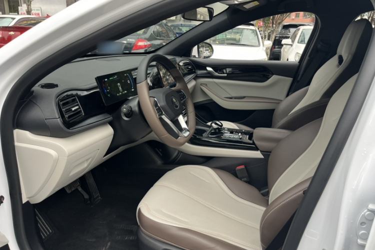 Used BYD Qin PLUS 2024 HONOR Edition DM-i 55KM Leading Model
