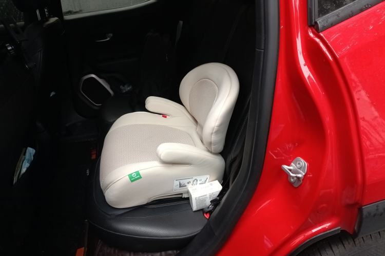 Used Jeep Renegade 2018 Connected Large Screen Version 180T Automatic Smart Version
