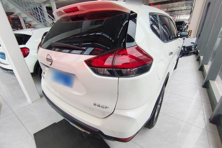 Used Nissan X-Trail 2025 Honor 2.0L Two-Wheel Drive Leading Edition Rear Right 45 Deg