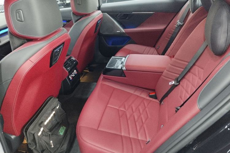 Used BMW i5 2025 eDrive 40L M Sport Package Left Rear Seat