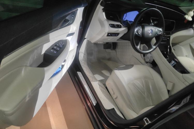 Used Buick LaCrosse 2022 Avenir Avia First Edition