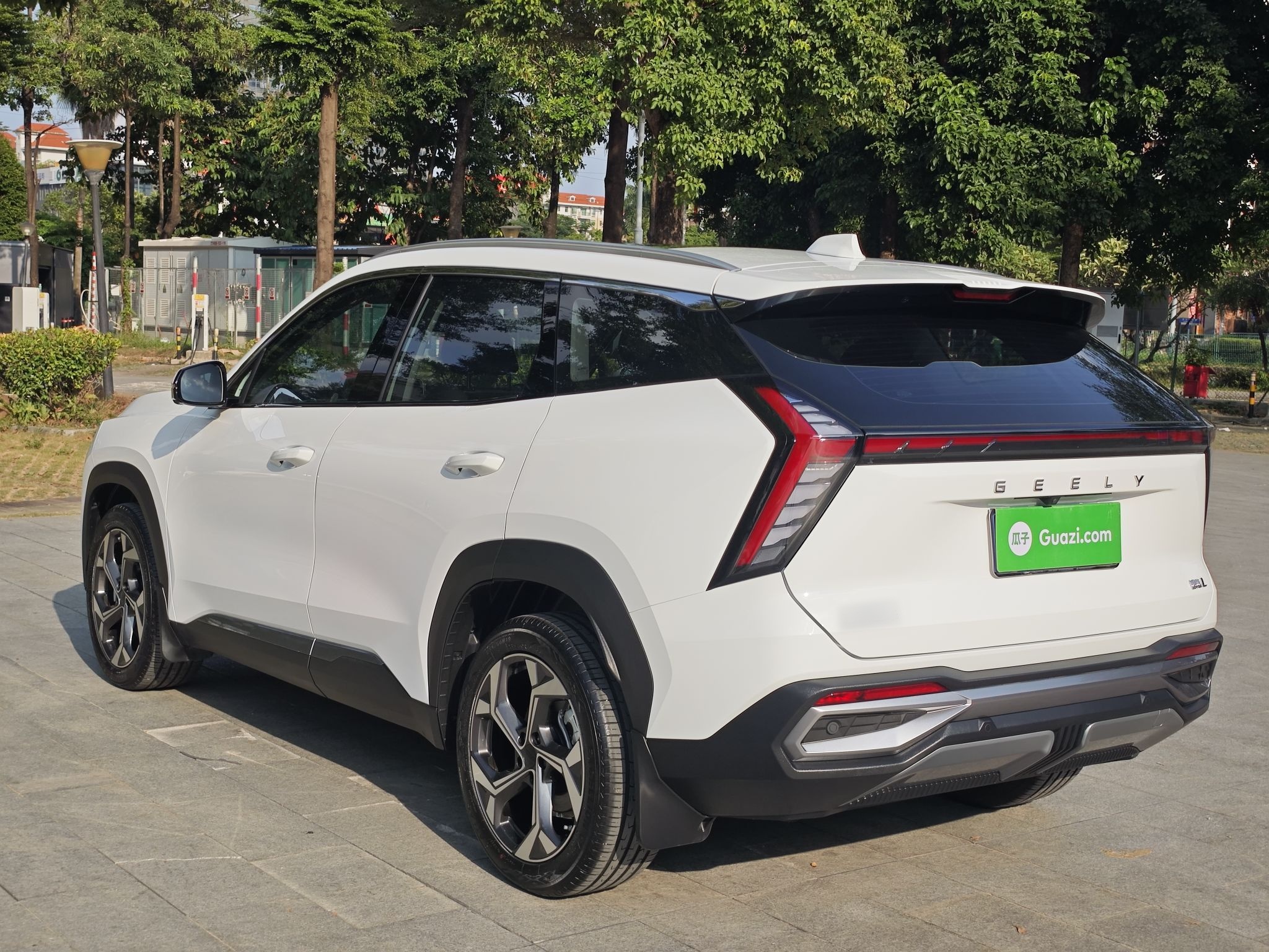 Geely Auto FX11 2024 1.5TD DCT Prestige Edition — снимка 16