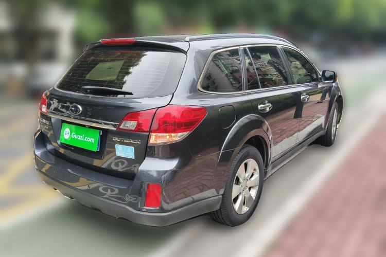 Used Subaru Outback 2010 2.5i Luxury Edition Rear Right 45 Deg