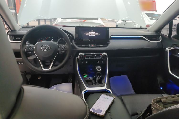 Used Toyota RAV4 2023 2.0L CVT Two-Wheel Drive Fashion Plus Edition
