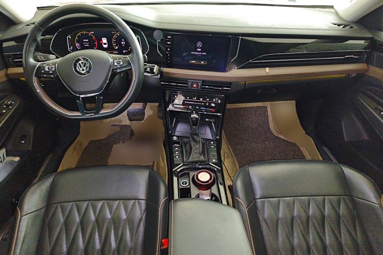 Used Volkswagen Passat 2020 330TSI Prestige Edition China VI Standard Center Console