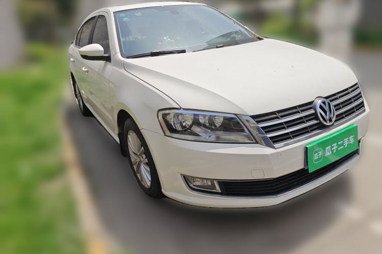 Used Volkswagen Lavida 2013 1.6L Automatic Luxury Edition Front Right 45 Deg